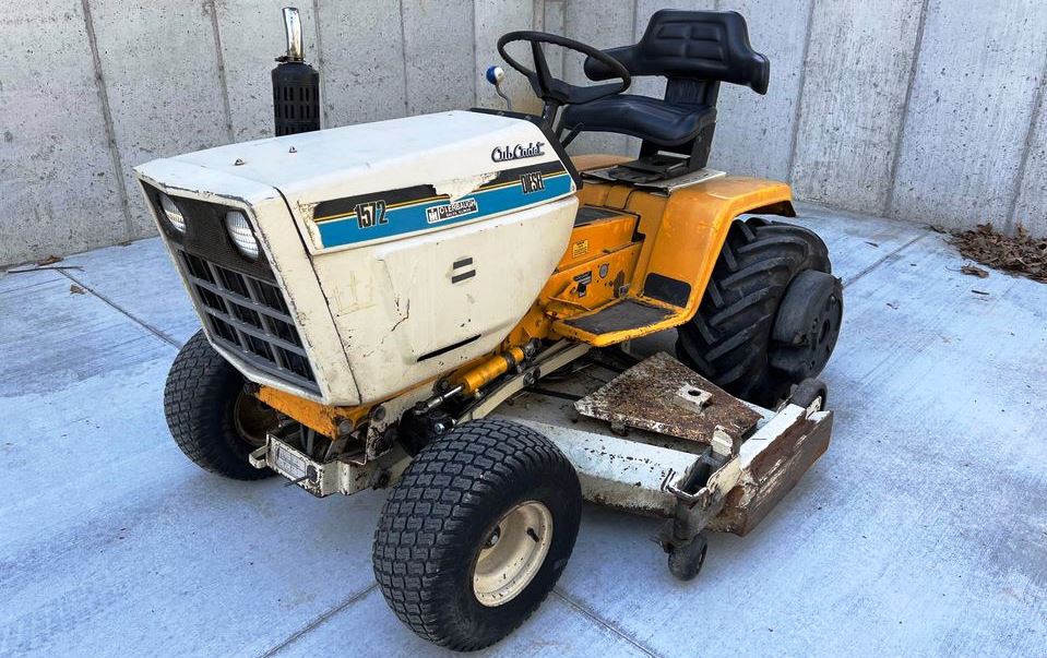 Cub Cadet 1572 tractor: full specifications and information